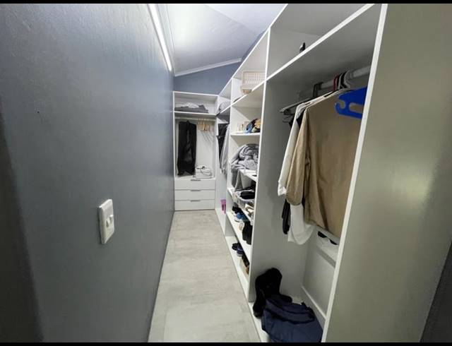 3 BEDROOM APARTMENT FOR SALE IN SUNNINGDALE